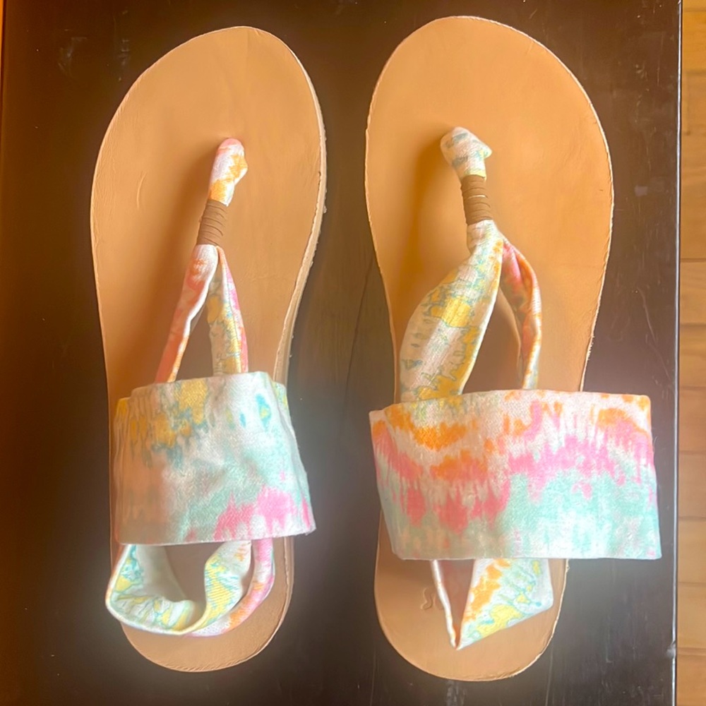Sandals Sanuk size 9. Tie dye pink, blue, orange, white, yellow. Never worn!
